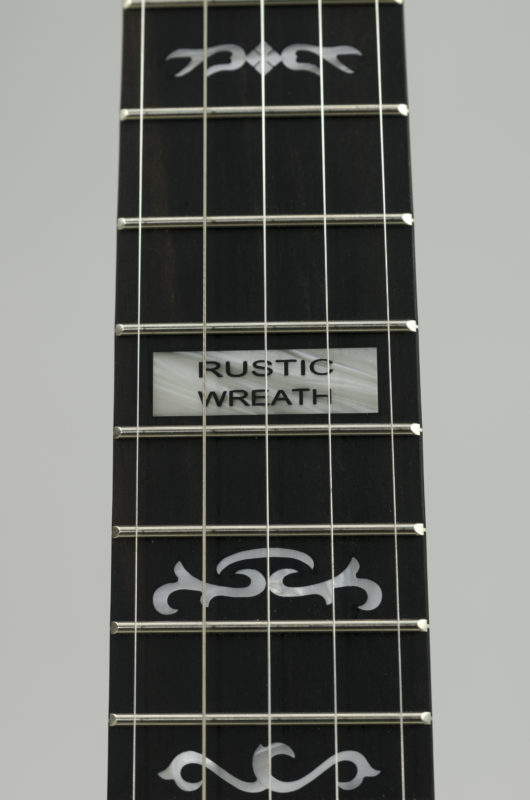 Deering Rustic Wreath - Banjo.com